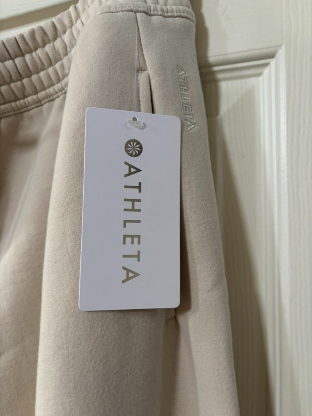 NWT Athleta Cream Easy Fleece Jogger Sweatpants Large - Picture 10 of 14